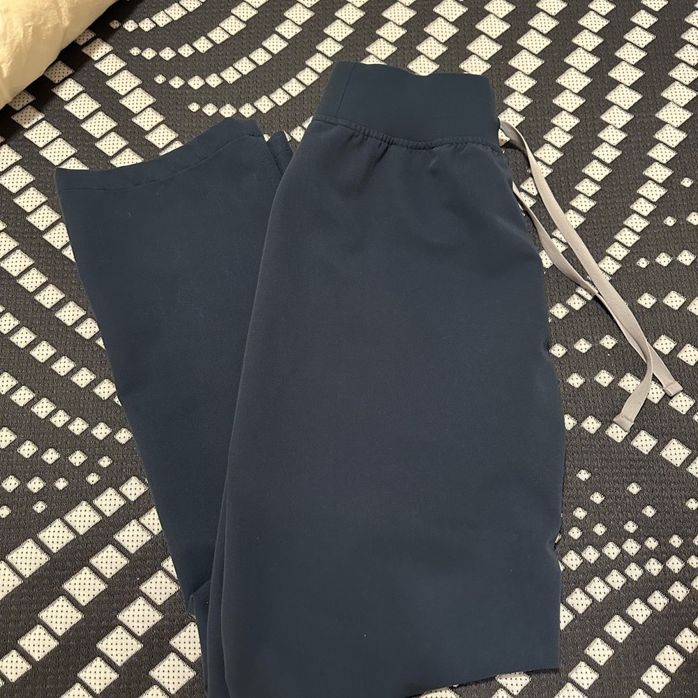 Figs Livingston Scrub Pants in Dark Harbor